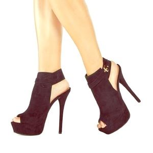 Donating 2/28 - Platform Peep Toe Heels